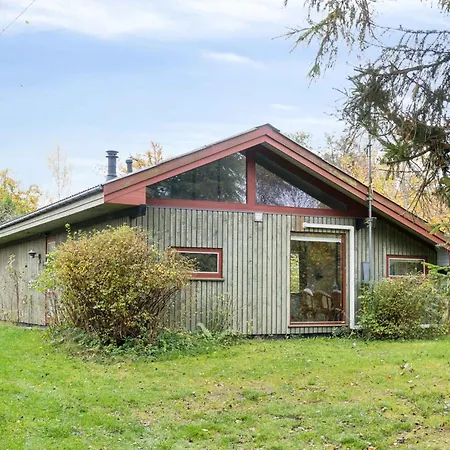 Cozy Sommerhouse Near The Sea Nykøbing Sjælland