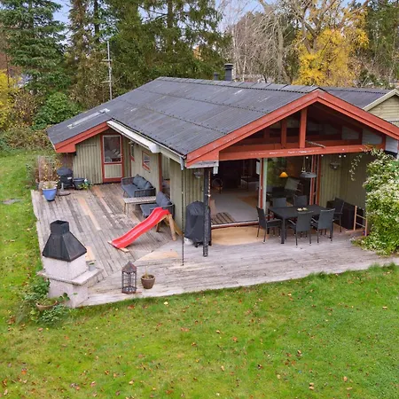 Cozy Sommerhouse Near The Sea بيت للعطل *